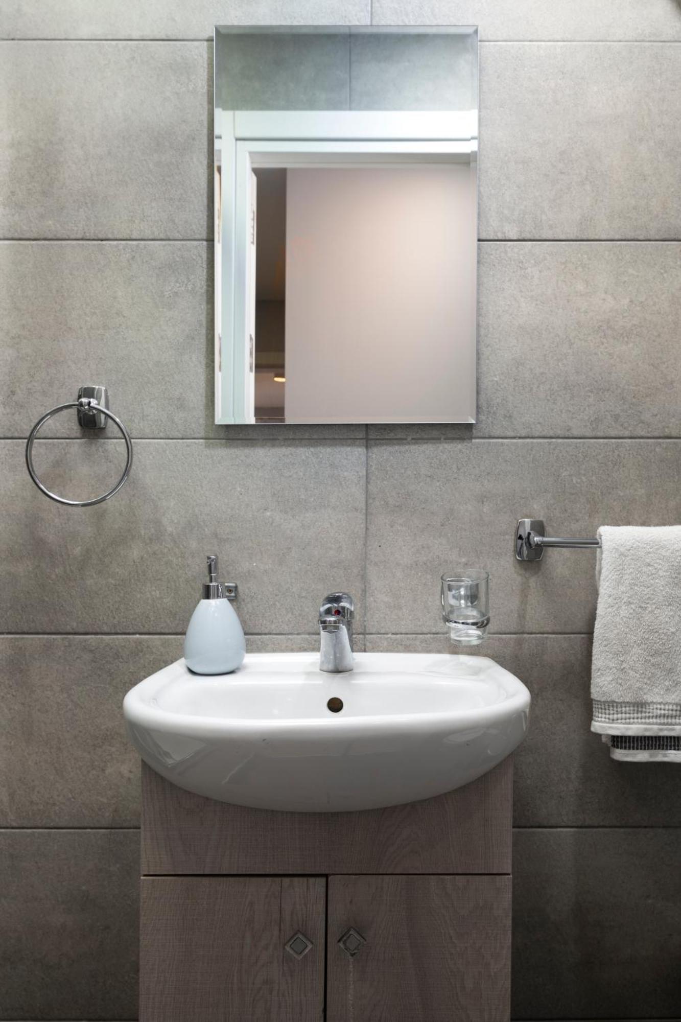 Modern 3 Bedroom & 3 Bathroom - Near Balluta Bay San Ġiljan