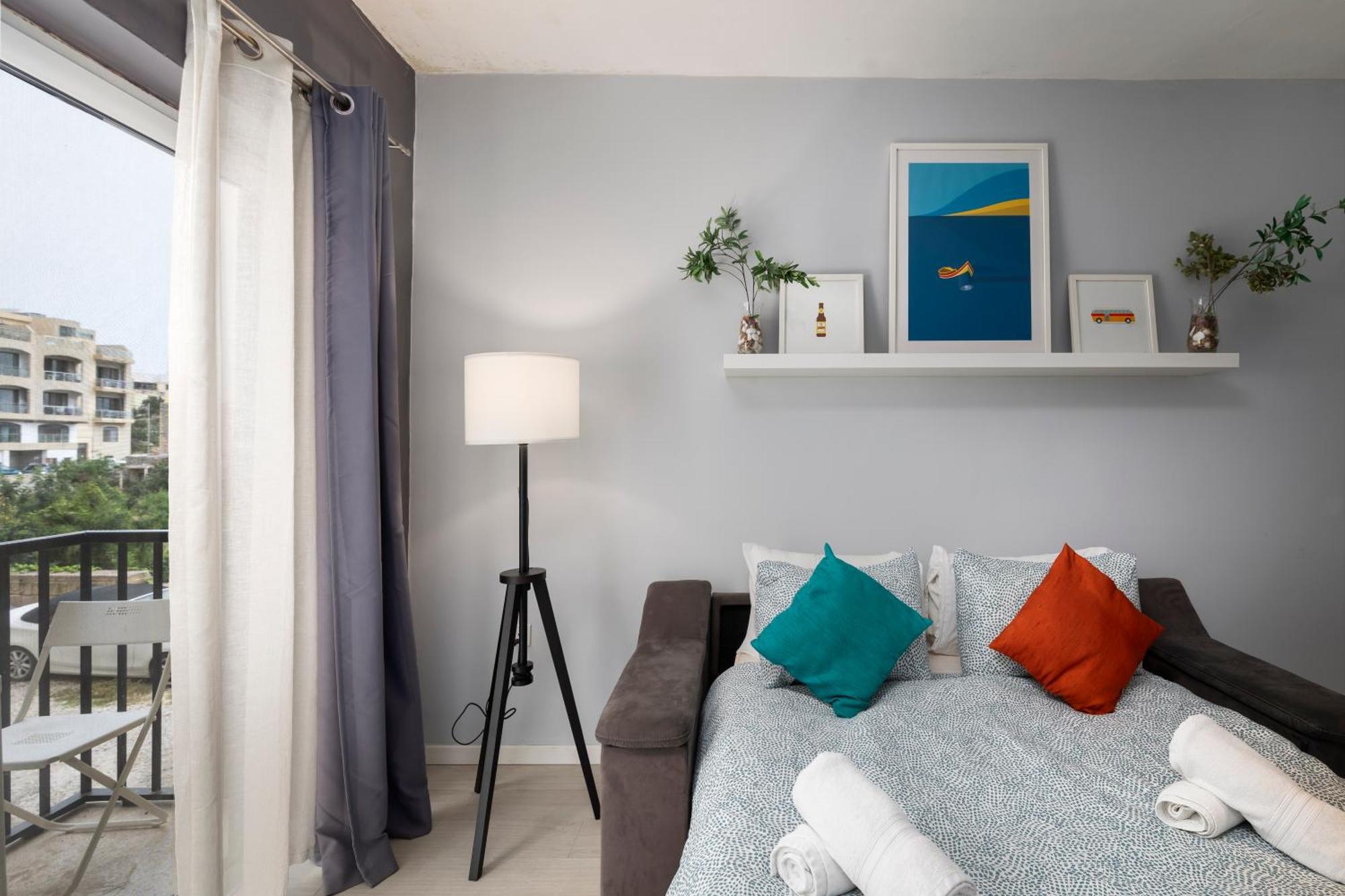 Apartment Modern 3 Bedroom & 3 Bathroom - Near Balluta Bay